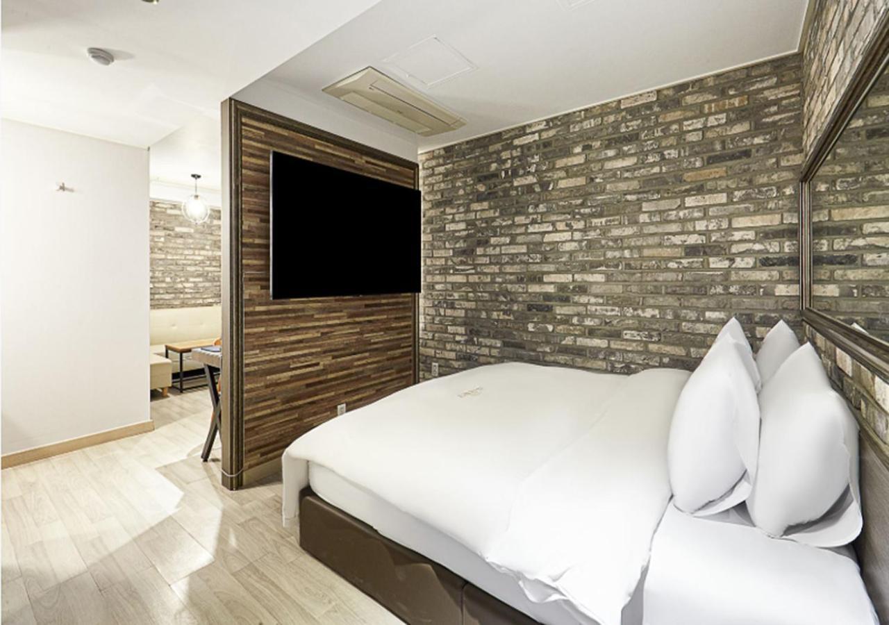 Regency Hotel Соннам Экстерьер фото